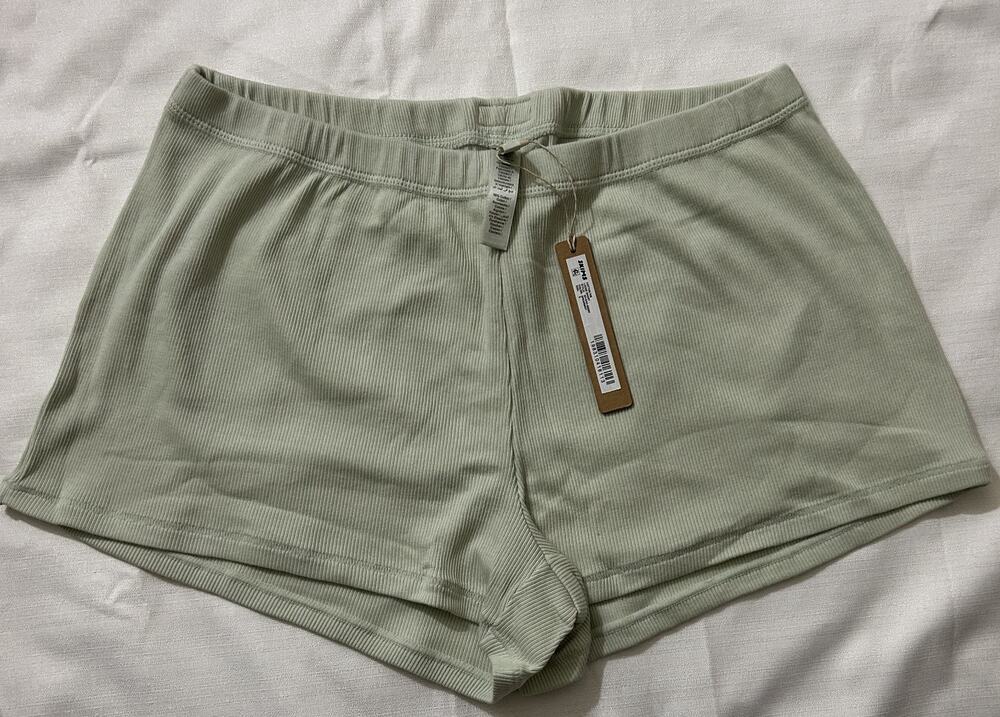 Skims NWT Cotton Rib Loose Short Spearmint Size Small